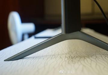 Почти дождались: новый флагманский телевизор Xiaomi Mi TV 5 позирует на живых фото