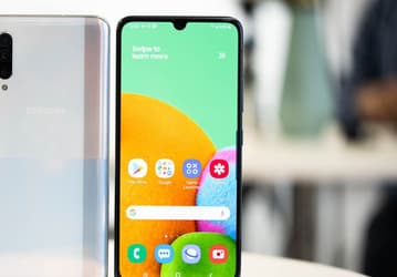 Всё равно этот Samsung никто не купит. В Китае вышел дешёвый флагман компании с 5G