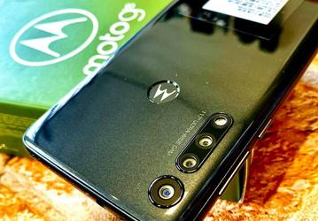 Первая распаковка и живые фото новинки Motorola