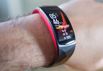 Дождались. Xiaomi Mi Band 5 получит полноценную поддержку NFC по всему миру
