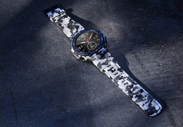 Живые фото неубиваемых умных часов Amazfit T-Rex, которые работают 20 дней без подзарядки