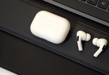 Apple случайно сломала наушники AirPods Pro у пользователей