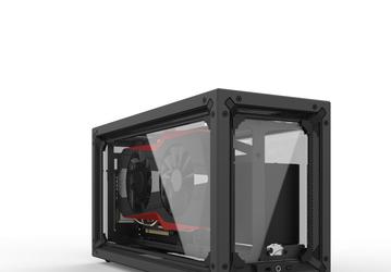 Пять панелей корпуса Revolt GT3 для систем малого форм-фактора изготовлены из стекла