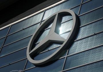 Geely и Mercedes-Benz вложат по 390 млн долларов в СП, которое будет выпускать электромобили Smart