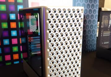Передняя панель корпуса MetallicGear Neo Pro что-то сильно напоминает