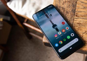 «Сяомисты» требуют от компании обновить один из самых спорных смартфонов производителя до Android 10 