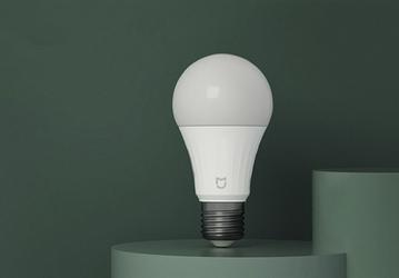Умная лампочка Xiaomi Mijia LED Bulb предлагается за копейки и с подарками