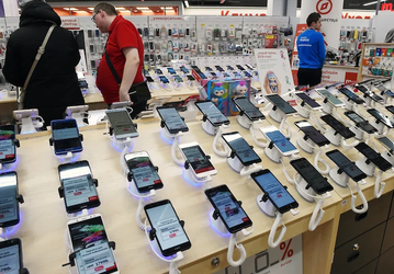 Apple, Huawei, Honor и Xiaomi прекратили поставки в Россию из-за коронавируса