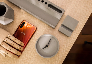 Meizu дразнит скорым анонсом Meizu 17