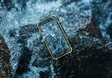Первый в мире неубиваемый смартфон с Android 10