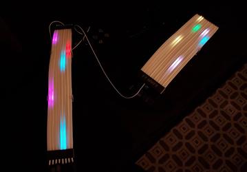 Кабель питания Lian Li Strimer Plus украшен подсветкой RGB на 120 светодиодах 