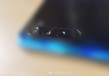 Квадрокамера и рекорд AnTuTu. Xiaomi Mi 10 впервые позирует на живых фото