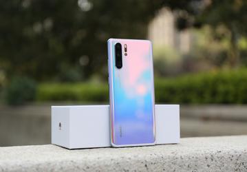 Дебют Huawei P40 не за горами. Флагманский камерофон Huawei P30 Pro значительно подешевел