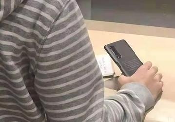 Не ждите «космический» смартфон. Oppo Find X2 дизайном точно не удивит