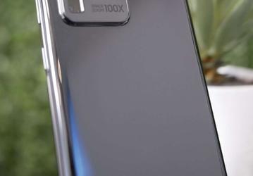 Настоящий смартфон Samsung Galaxy S20 Ultra в реальной жизни. Камера просто огромна