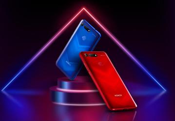 Развенчанный флагман Honor V20 подешевел почти вдвое