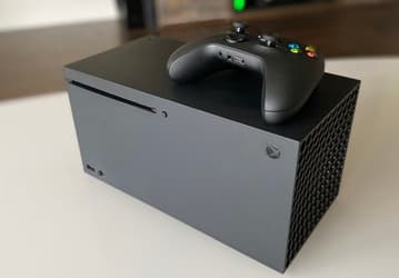 Рекорд Xbox One побит. За день Microsoft продала в Великобритании 155 000 консолей Xbox Series X и Series S