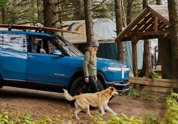 Первая версия электрического пикапа Rivian полностью распродана