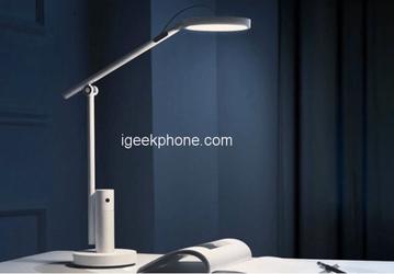 Xiaomi представила настольную лампу с видеокамерой