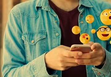 Новшество Android 12: эмодзи смогут внедряться быстрее 