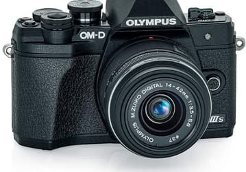Начат прием предварительных заказов на камеру Olympus OM-D E-M10 Mark IIIs