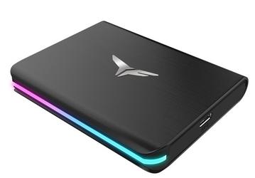 Внешний твердотельный накопитель TeamGroup Treasure Touch украшен подсветкой RGB