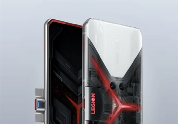 16/512 ГБ, 144 Гц, 90 Вт и прозрачный корпус. Lenovo Legion Pro Extreme Transparent Edition оценили так же, как и стандартную версию