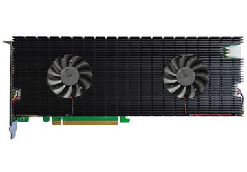 На карте расширения Highpoint SSD7540 может быть установлено восемь SSD суммарным объемом до 64 ТБ