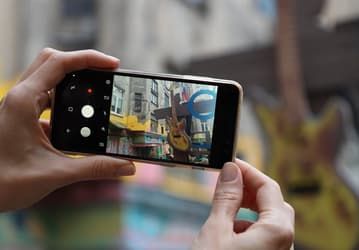 Samsung обошла Huawei в России по продажам смартфонов, в онлайне наступает Xiaomi