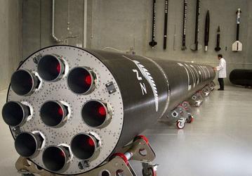 Не только SpaceX может возвращать первую ступень ракеты. Rocket Lab впервые осуществила это со своей ракетой Electron