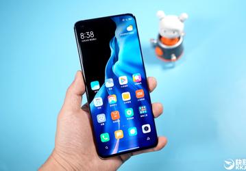 Xiaomi Mi 11 проиграл младшей версии Huawei Mate 40 в первом сравнении
