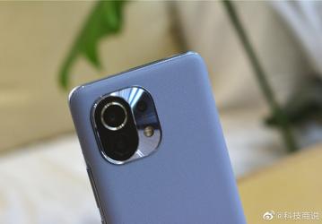 Все запасы Xiaomi Mi 11 раскупили за полминуты