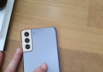Кто-то уже имел возможность опробовать Samsung Galaxy S21+. Появились фотографии новинки