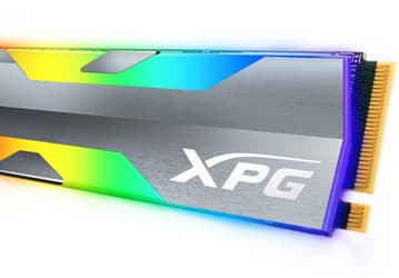 Твердотельный накопитель XPG Spectrix S20G с интерфейсом PCIe Gen3 x4 украшен полноцветной подсветкой