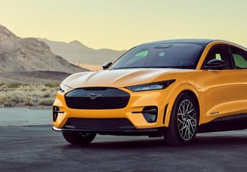 Поставки электромобилей Ford Mustang Mach-E только начались, но производитель уже отзывает эти машины