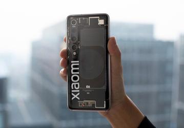 Прозрачный Xiaomi Mi 10 Explorer Edition вживую выглядит действительно впечатляюще