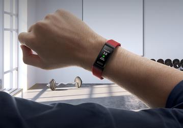 Huawei привезла в Россию ухудшенный умный браслет Band 4 Pro 
