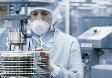 Аналитики IDC оценили вероятность восстановления рынка полупроводниковой продукции в этом году