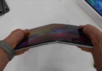 Новый iPad Pro всё ещё легко погнуть руками, но всё же он стал более прочным