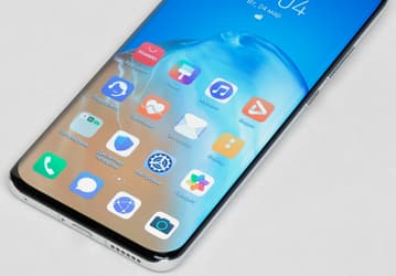 Представлены смартфоны Huawei P40, P40 Pro и P40 Pro+. Самый огромный оптический датчик и первый в мире 10-кратный оптический зум