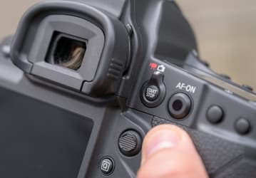 Canon обещает выпустить прошивку для EOS-1D X Mark III, устраняющую проблему с зависанием, в апреле