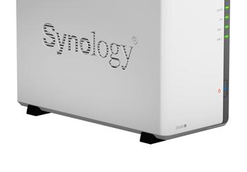 Хранилище с сетевым подключением Synology DiskStation DS220j вмещает два накопителя