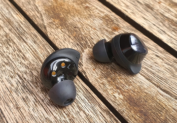 Samsung обновила полностью беспроводные наушники Galaxy Buds+
