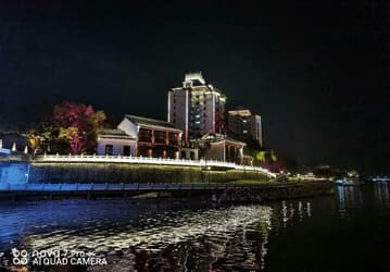 Huawei Nova 7 Pro претендует на звание нового народного камерофона. Смартфон показал свои возможности в ночной фотосъемке