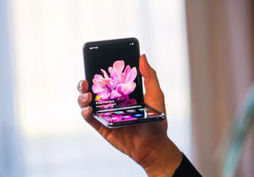 Если вы хотите Samsung Galaxy Z Flip с 5G, стоит подождать