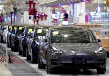 Продажи электромобилей Tesla в Китае в марте достигли рекордного уровня 
