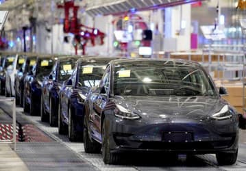 Tesla повышает цены на электромобили Model 3 в Китае