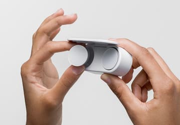 Самые необычные наушники Microsoft Surface Earbuds выходят в Европе, сразу по сниженной цене