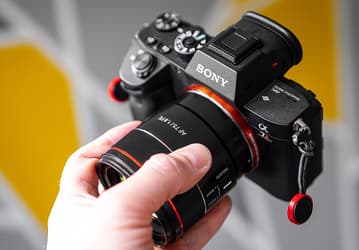 Утечка дает полное представление об объективе Samyang AF 75mm f/1.8 FE, включая MTF