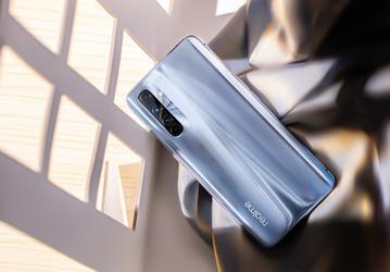 Смартфон Realme X50 Pro Player Edition с графитовым охлаждением поступает в продажу у себя на родине